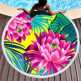 Lofaris Vibrant Hawaiian Style Flowers Round Beach Towel